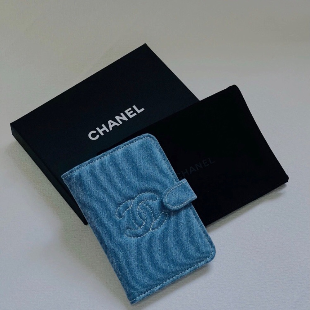 New in Box Chanel GWP CC Logo Blue Denim Passport Holder Travel Wallet